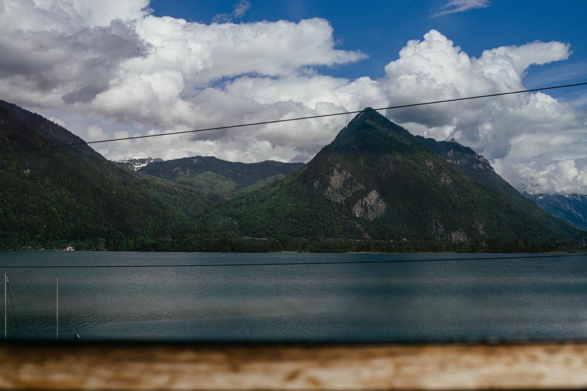 Au Bord Du Lac Darligen Екстер'єр фото