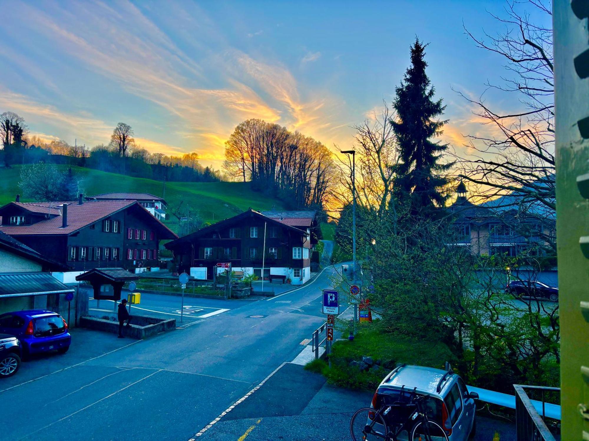 Au Bord Du Lac Darligen Екстер'єр фото